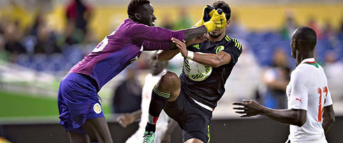 Khadim Ndiaye : "Je ne suis pas sûr d'être au Mondial" Khadim Ndiaye : "Je ne suis pas sûr d'être au Mondial"