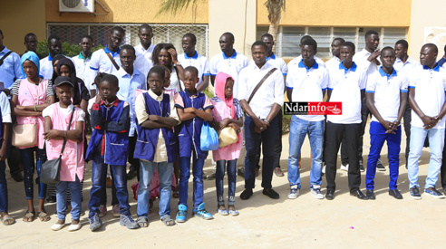 Ce matin, sur l'esplanade Léopold Sédar SENGHOR de l'UGB