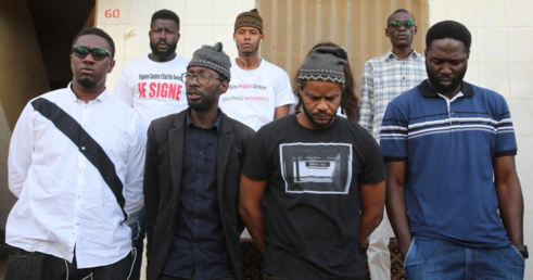 « Y’en a marre » en guerre contre le parrainage : « Que Macky Sall retire la loi, sinon… » « Y’en a marre » en guerre contre le parrainage : « Que Macky Sall retire la loi, sinon… »