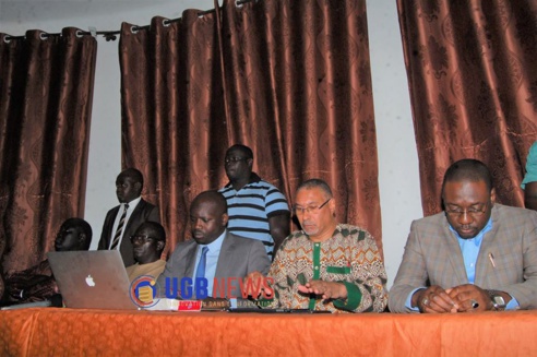 Passation de service du DG du CROUS : bataille rangée entre syndicalistes Passation de service du DG du CROUS : bataille rangée entre syndicalistes