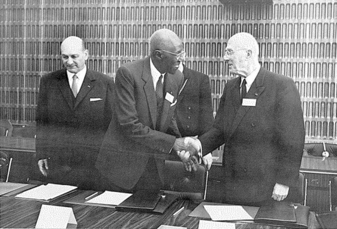 SENEGAL : 50 ans que disparaissait Lamine Guèye, 1er Président de l’Assemblée Nationale SENEGAL : 50 ans que disparaissait Lamine Guèye, 1er Président de l’Assemblée Nationale