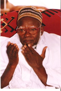 TOUBA - Serigne Mountakha zappe les politiques dans son discours TOUBA - Serigne Mountakha zappe les politiques dans son discours