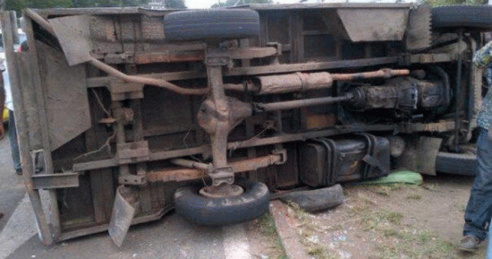 Saint-Louis - Collision entre un car et un bus sur la nationale 2 aux HLM : 24 blessés dont 8 graves Saint-Louis - Collision entre un car et un bus sur la nationale 2 aux HLM : 24 blessés dont 8 graves