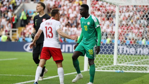 Ismaila Sarr, Maciej Rybus, Wojciech Szczesny pendant Pologne-SénégalGetty Images