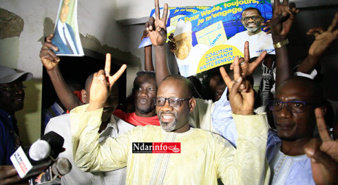 Saint-Louis : les " Karimistes" préparent " l’assaut final " contre Macky SALL Saint-Louis : les " Karimistes" préparent " l’assaut final " contre Macky SALL