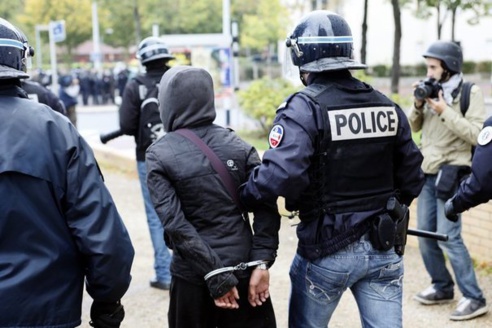 Un Sénégalais arrêté au Maroc avec des armes russes et des...