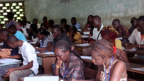 Burkina : Bientôt, il faudra avoir le BAC pour pouvoir enseigner