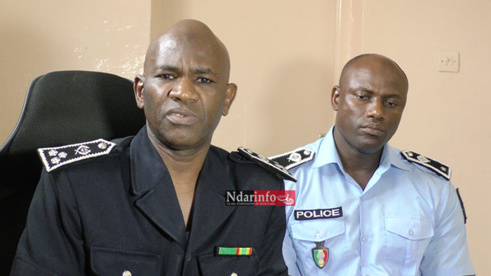 Le Central El Hadji Bécaye DIARRA et le commissaire de l'arrondissement de l'ile Ousmane FALL Le Central El Hadji Bécaye DIARRA et le commissaire de l'arrondissement de l'ile Ousmane FALL