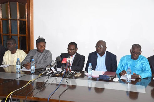 Front de résistance nationale : Haguibou Soumaré et Boubacar Camara intégrés, Malick Ndiaye bloqué Front de résistance nationale : Haguibou Soumaré et Boubacar Camara intégrés, Malick Ndiaye bloqué