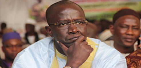 Le soleil : Yakham Mbaye face à sa première crise