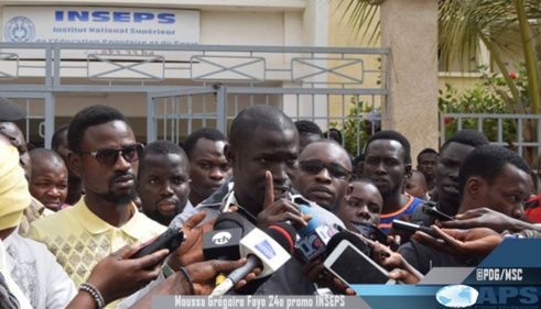 Inseps : Macky signe le décret de titularisation des inspecteurs sortants Inseps : Macky signe le décret de titularisation des inspecteurs sortants