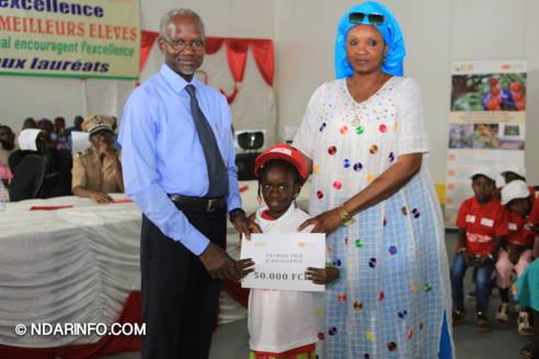 Journée de l’excellence 2018 : les GDS gâtent les meilleurs élèves de sa zone (vidéo) Journée de l’excellence 2018 : les GDS gâtent les meilleurs élèves de sa zone (vidéo)