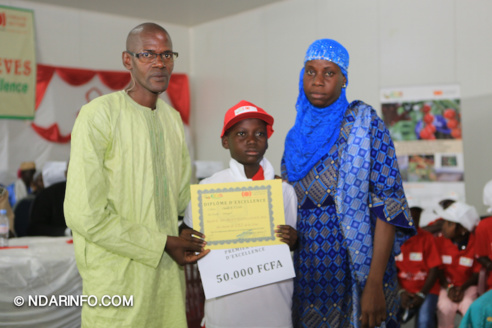 Journée de l’excellence 2018 : les GDS gâtent les meilleurs élèves de sa zone (vidéo) Journée de l’excellence 2018 : les GDS gâtent les meilleurs élèves de sa zone (vidéo)