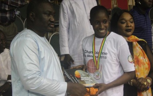 SLBC AU SOMMET : Ndeye Fatou Ndiaye MVP et meilleure marqueuse, Maty Fall meilleure passeuse