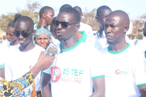 " SAMM SUNUY TEFESS " : la Jeunesse Patriotique du Sénégal (JPS) nettoie la plage de l'hydrobase (Photos)