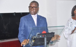 Pierre Goudiaby Atepa officialise sa candidature à l'élection présidentielle de 2019