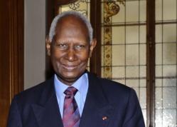 Abdou Diouf souffle ses 83 bougies Abdou Diouf souffle ses 83 bougies