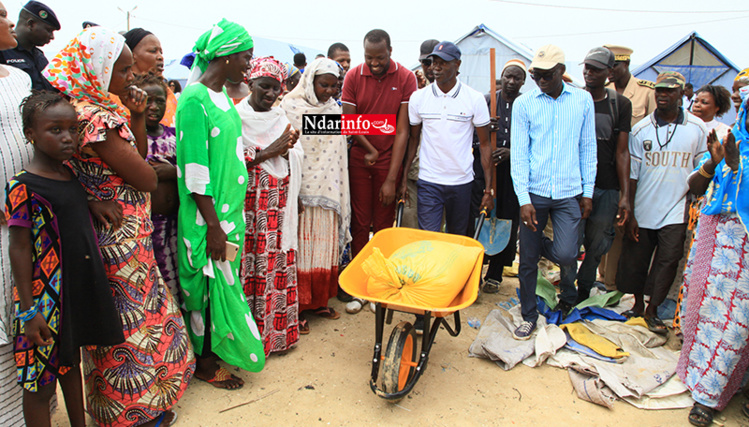 VACANCES CITOYENNES : Pape Gorgui NDONG lance des travaux d’endiguement à Khar YALLA (vidéo)