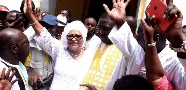 Souam El Wardini, nouvelle maire de Dakar : "L'œuvre de Khalifa Sall sera poursuivie" Souam El Wardini, nouvelle maire de Dakar : "L'œuvre de Khalifa Sall sera poursuivie"