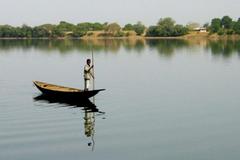 Fleuve Sénégal : Pour une gestion rationnelle des ressources en eau de la zone du delta Fleuve Sénégal : Pour une gestion rationnelle des ressources en eau de la zone du delta