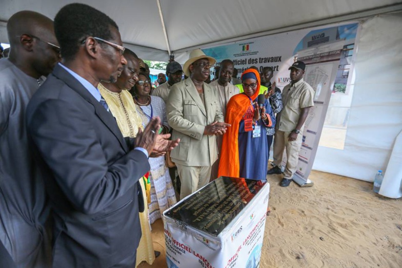 Mary Teuw Niane : "C’est de la haute technologie qui est livrée à l'ENO de Kolda" Mary Teuw Niane : "C’est de la haute technologie qui est livrée à l'ENO de Kolda"