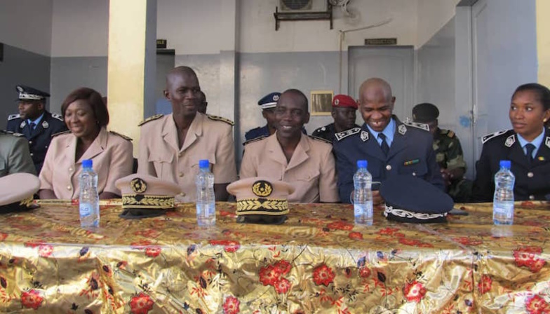 POLICE : de vibrants hommages au Commissaire Aissatou KA ( photos) POLICE : de vibrants hommages au Commissaire Aissatou KA ( photos)
