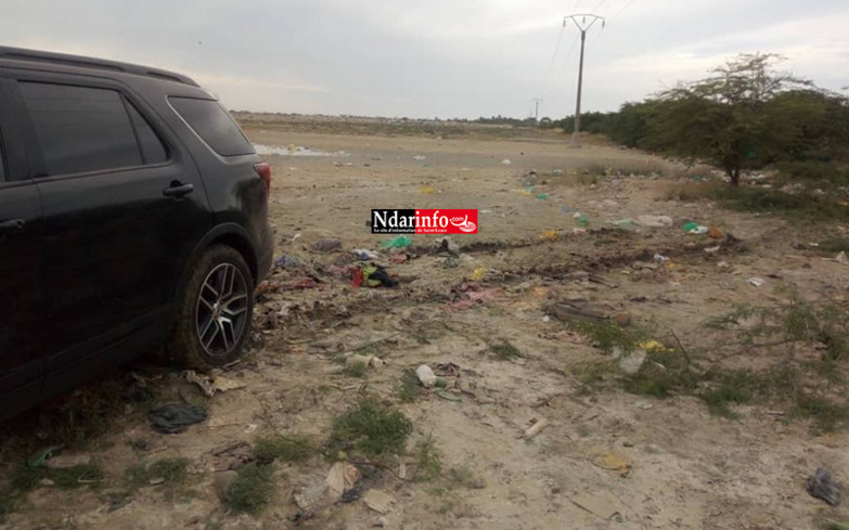 Accident spectaculaire à Ngalèlle : Un véhicule charge une quincaillerie et blesse le gérant (photos)
