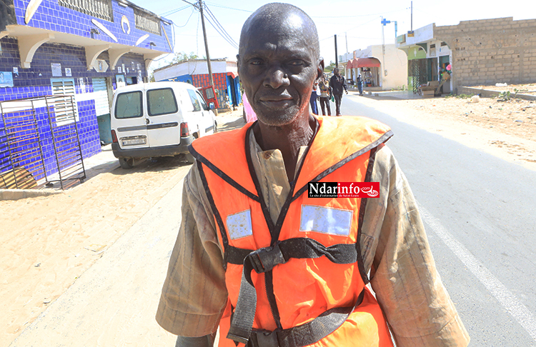 ACTE HÉROÏQUE : Massene SÈNE, 74 ans, sauve la vie de quatre naufragés ACTE HÉROÏQUE : Massene SÈNE, 74 ans, sauve la vie de quatre naufragés