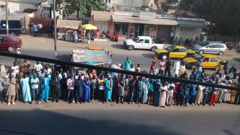 Inhumation du Sidy Lamine : Les locaux de WALF déjà pris d’assaut ( Photos)