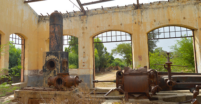 Usine des eaux de Mbakhana