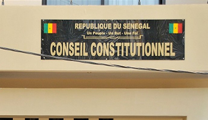 PARRAINAGE : "l'obtention du minimum requis ne présage pas de la recevabilité", précise le Conseil constitutionnel