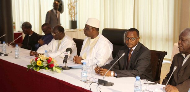 Présidentielle 2019 : Macky prépare son plan de bataille Présidentielle 2019 : Macky prépare son plan de bataille