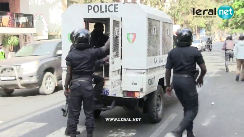 Fadel Barro et Cie arrêtés  