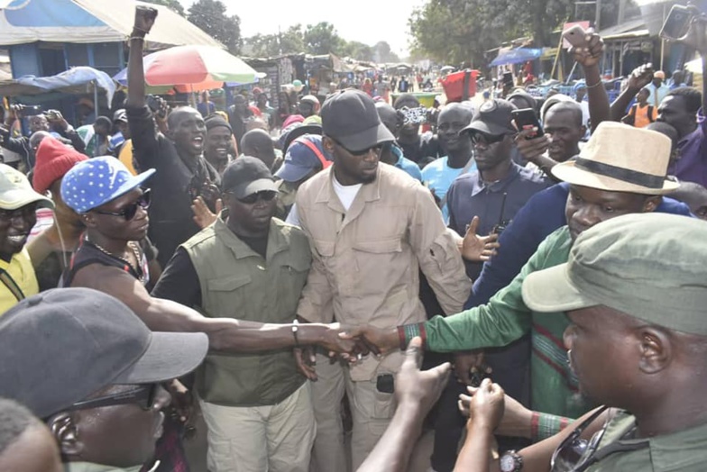 Sonko à Ziguinchor : Grosse effervescence dans le Sud ( photos) Sonko à Ziguinchor : Grosse effervescence dans le Sud ( photos)