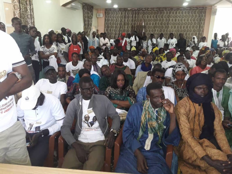 Réélection du président Macky SALL : Manoungou MBODJ alias « Obama » appelle à l’union sacrée des leaders du WALO (vidéo) Réélection du président Macky SALL : Manoungou MBODJ alias « Obama » appelle à l’union sacrée des leaders du WALO (vidéo)