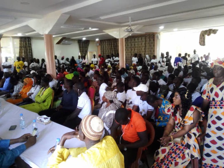 Réélection du président Macky SALL : Manoungou MBODJ alias « Obama » appelle à l’union sacrée des leaders du WALO (vidéo) Réélection du président Macky SALL : Manoungou MBODJ alias « Obama » appelle à l’union sacrée des leaders du WALO (vidéo)