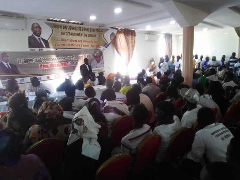 Réélection du président Macky SALL : Manoungou MBODJ alias « Obama » appelle à l’union sacrée des leaders du WALO (vidéo) Réélection du président Macky SALL : Manoungou MBODJ alias « Obama » appelle à l’union sacrée des leaders du WALO (vidéo)