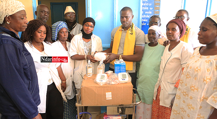 ​Des lots d’appareils médicaux offerts au poste de santé de RAO par le docteur Ousmane FALL du mouvement ALSAR (vidéo)