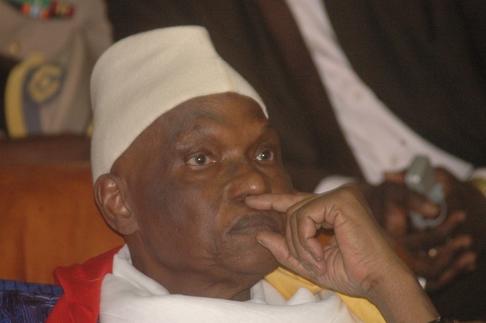 ABDOULAYE WADE face au choix entre le pire et le moindre mal ! Par Docteur Jean Sibadioumeg DIATTA ABDOULAYE WADE face au choix entre le pire et le moindre mal ! Par Docteur Jean Sibadioumeg DIATTA