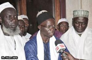 CONFERENCE MONDIALE DES OULEMAS DE LA UMMAH: Dresser un bouclier contre l'islamophobie CONFERENCE MONDIALE DES OULEMAS DE LA UMMAH: Dresser un bouclier contre l'islamophobie
