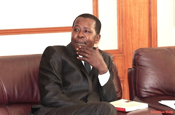 Wade réclame 5 milliards à Cheikh Amar Wade réclame 5 milliards à Cheikh Amar