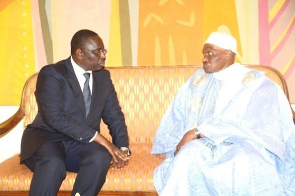 Dialogue national : Macky SALL annonce la « participation probable » de Me Abdoulaye WADE