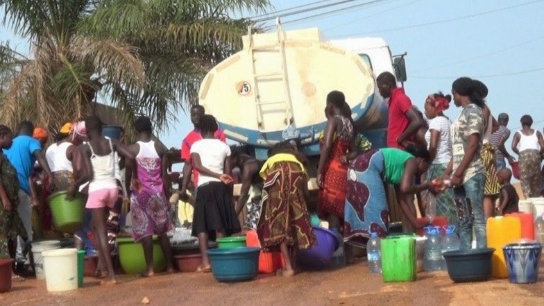 La SDE confirme l'éventualité d'une pénurie d'eau à Dakar : des camions-citernes annoncés 