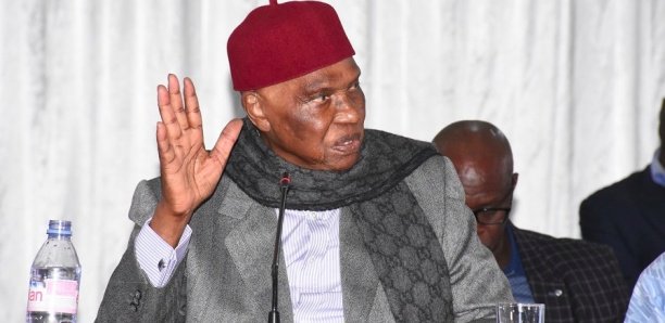 Prestation de serment de Macky SALL : Me Wade et l'opposition boycottent la cérémonie Prestation de serment de Macky SALL : Me Wade et l'opposition boycottent la cérémonie