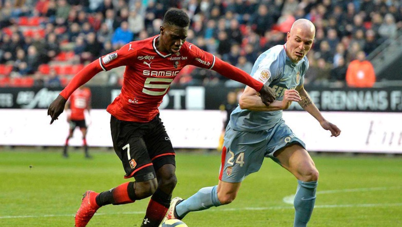 Ismaila SARR nommé parmi les 11 finalistes de l’édition 2019 du "Prix Marc Vivien Foé" Ismaila SARR nommé parmi les 11 finalistes de l’édition 2019 du "Prix Marc Vivien Foé"