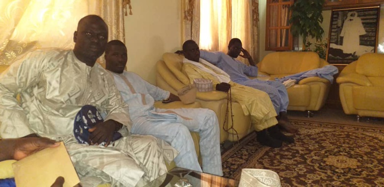 Journée du Coran de Saint-Louis : Serigne Mountakha MBACKÉ prie pour le comité d’organisation (Photos) Journée du Coran de Saint-Louis : Serigne Mountakha MBACKÉ prie pour le comité d’organisation (Photos)