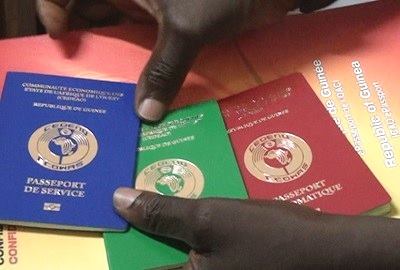 Obtention des passeports diplomatiques : Macky Sall veut mettre fin à la pagaille Obtention des passeports diplomatiques : Macky Sall veut mettre fin à la pagaille