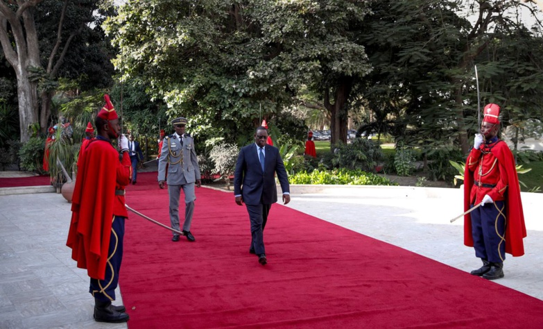 Palais – Macky Sall a limogé tout son cabinet : Ministres d’Etat, ministres-conseillers, conseillers spéciaux, ambassadeurs itinérants, tous balayés