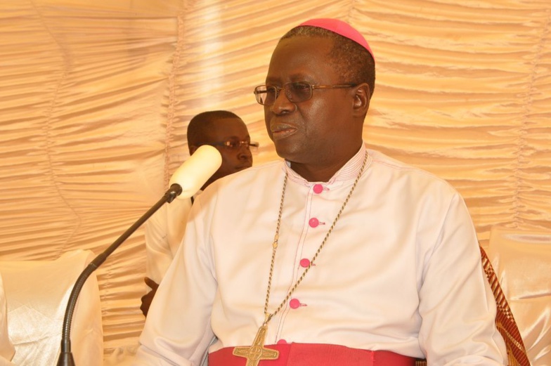 Dimanche des rameaux : quand l’église choisit le foulard pour lutter contre le péril écologique Dimanche des rameaux : quand l’église choisit le foulard pour lutter contre le péril écologique