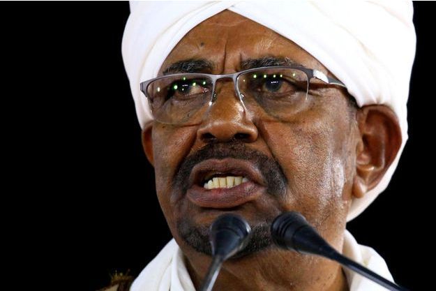 130 millions de dollars en liquide retrouvé au domicile de l'ex-président soudanais Omar El-Bechir